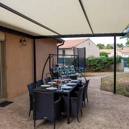 Chez Nous, Chez Vous ! *